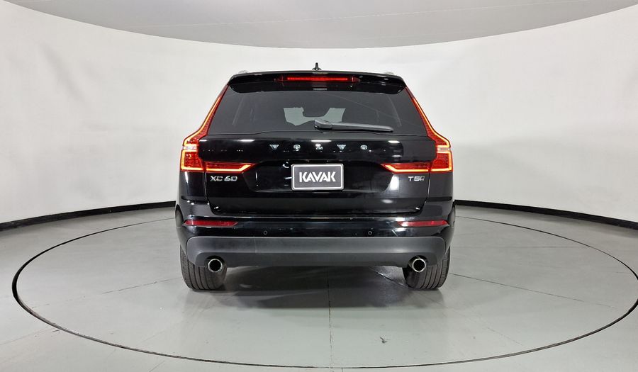 Volvo Xc60 2.0 T5 MOMENTUM AUTO 4WD Suv 2020