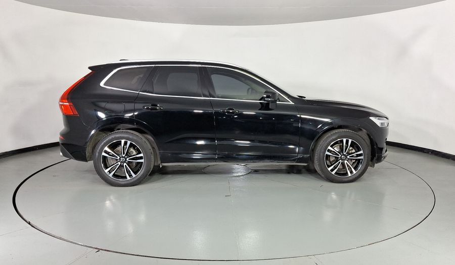 Volvo Xc60 2.0 T5 MOMENTUM AUTO 4WD Suv 2020