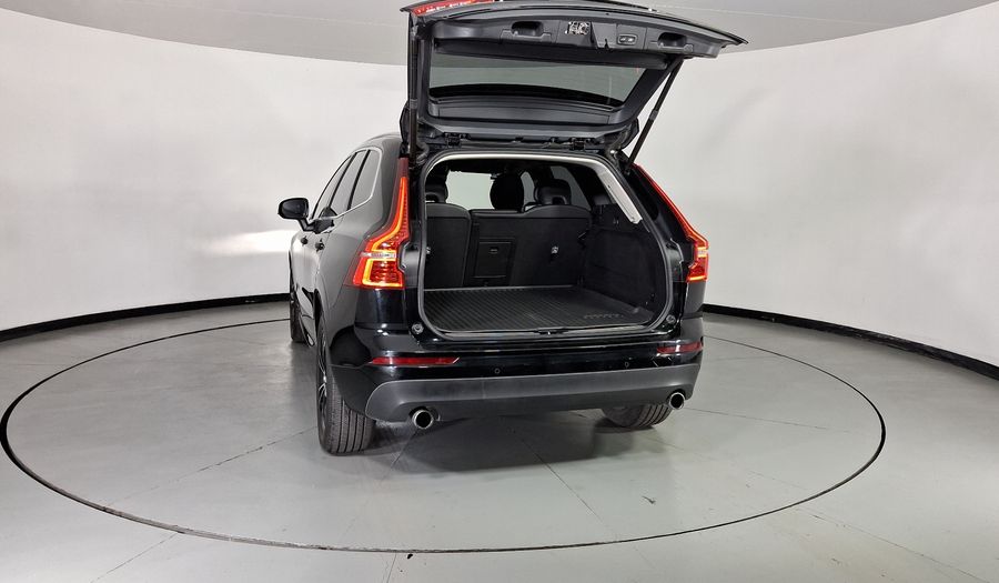Volvo Xc60 2.0 T5 MOMENTUM AUTO 4WD Suv 2020