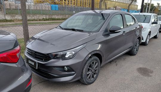 Fiat • Cronos