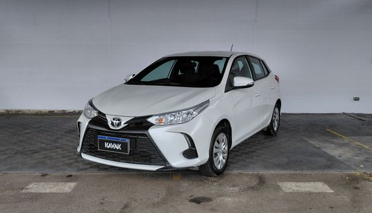 Toyota • Yaris