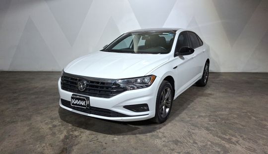 Volkswagen • Jetta