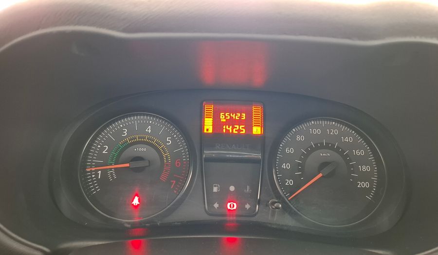 Renault Clio 1.1 EXPRESSION Hatchback 2015