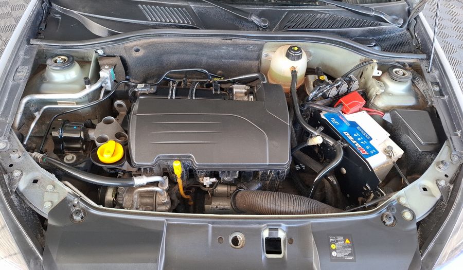 Renault Clio 1.1 EXPRESSION Hatchback 2015