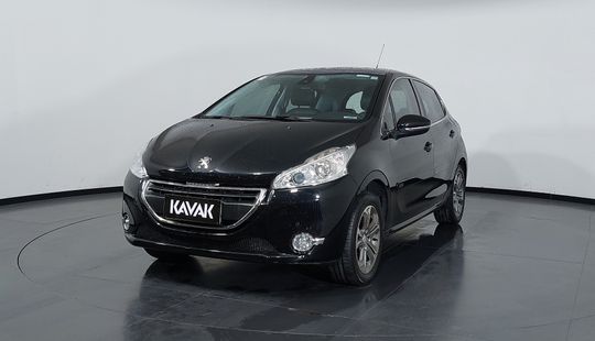 Peugeot • 208