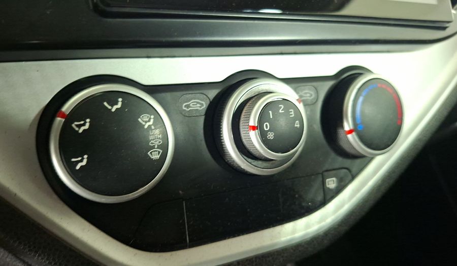 Kia Morning 1.2 EX DAB Hatchback 2017
