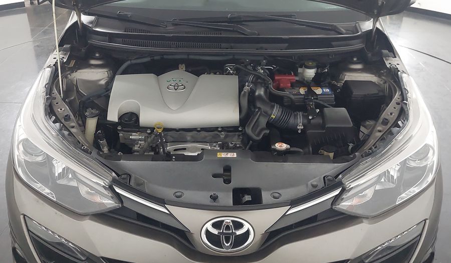 Toyota Yaris 1.5 XLS CONNECT CVT Hatchback 2020