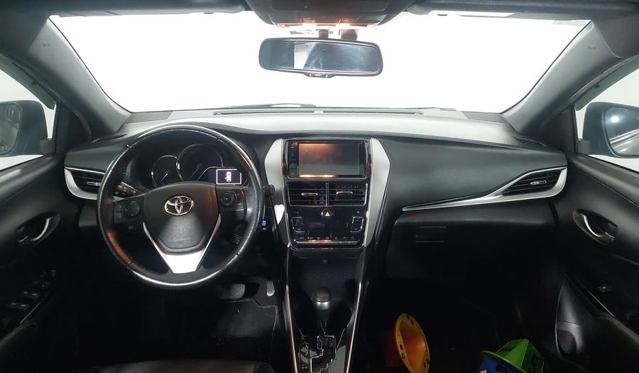 Toyota Yaris 1.5 XLS CONNECT CVT Hatchback 2020