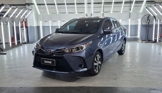 Toyota • Yaris