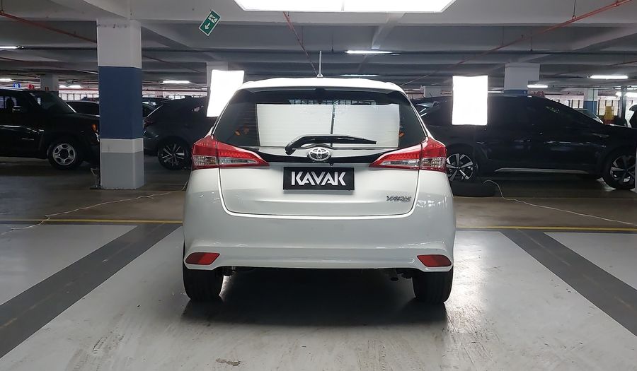 Toyota Yaris 1.3 XL LIVE CVT Hatchback 2022