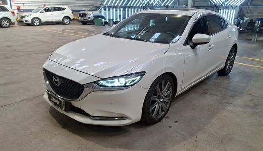 Mazda • Mazda 6
