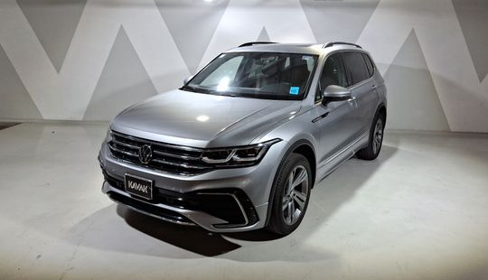 Volkswagen • Tiguan