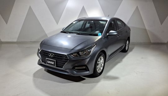 Hyundai • Accent