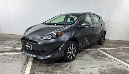 Toyota • Prius C