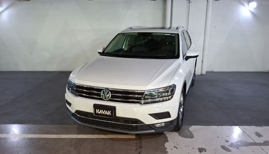 Volkswagen • Tiguan