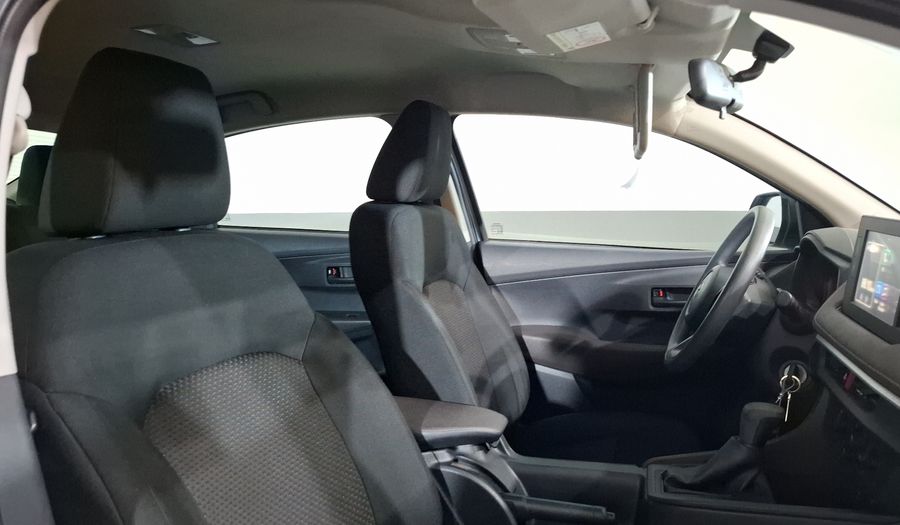 Toyota Yaris 1.5 BASE CVT Sedan 2024