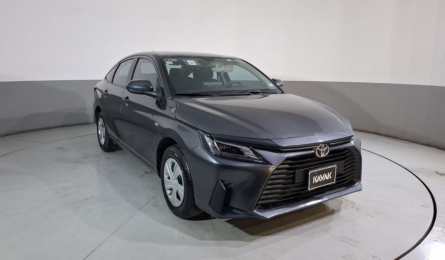 Toyota Yaris 1.5 BASE CVT Sedan 2024