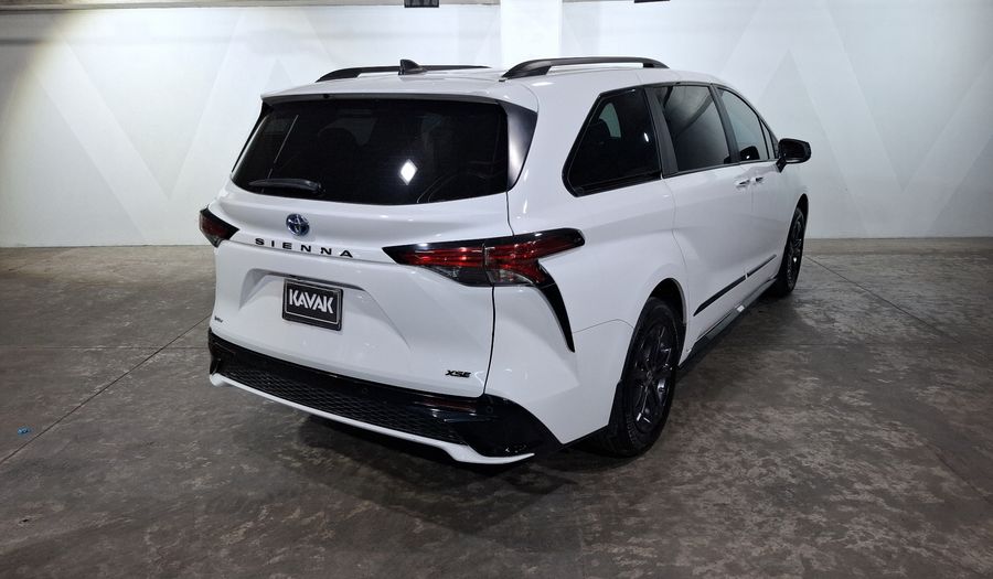 Toyota Sienna 2.5 HEV XSE AUTO Minivan 2025