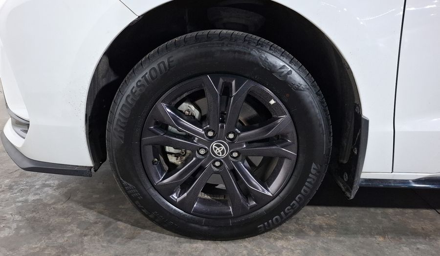Toyota Sienna 2.5 HEV XSE AUTO Minivan 2025