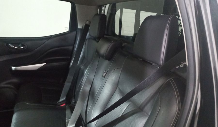 Nissan Np300 2.5 PLATINUM LE AC Pickup 2020