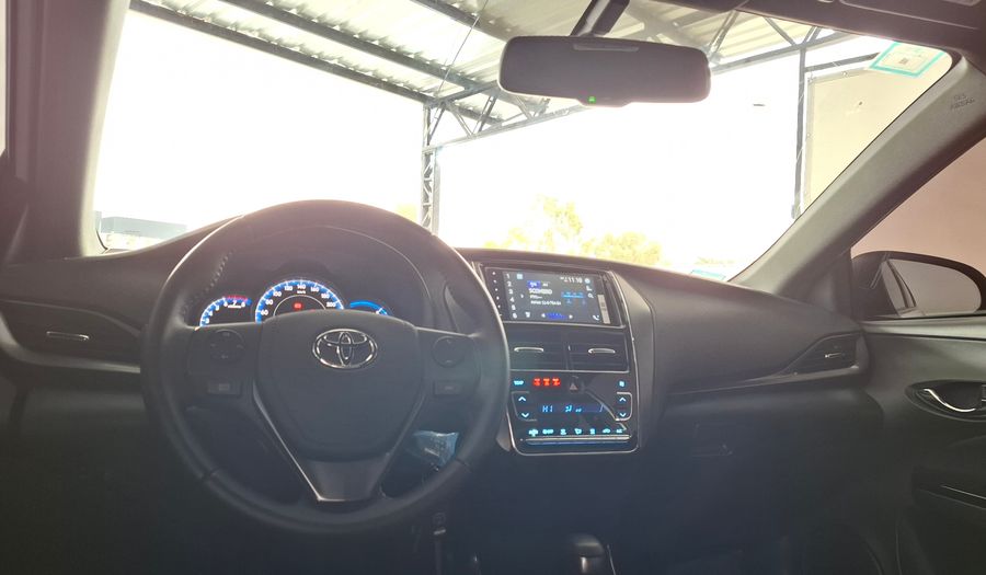 Toyota Yaris 1.5 XLS + CVT Hatchback 2025