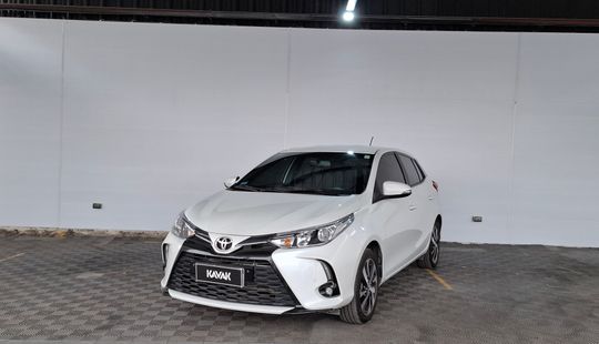 Toyota • Yaris