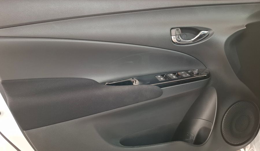 Toyota Yaris 1.5 XLS + CVT Hatchback 2025