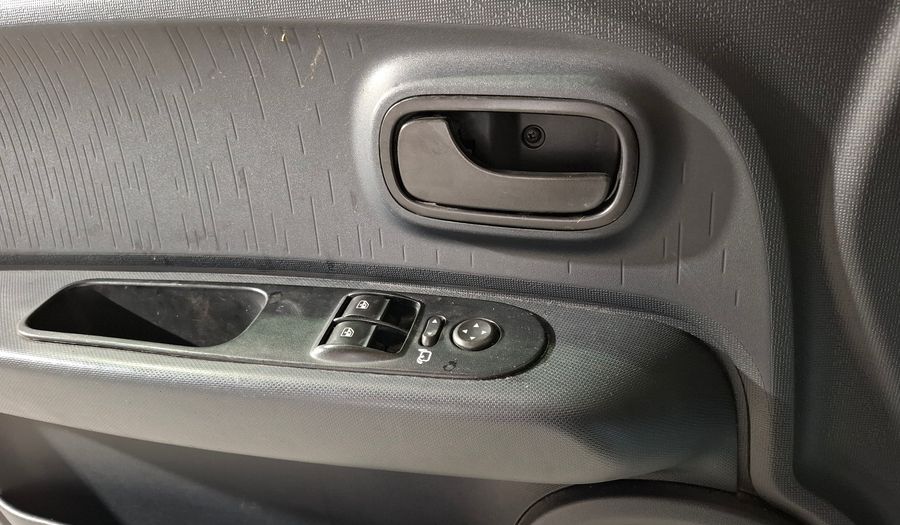 Fiat Mobi 1.0 EASY Hatchback 2017