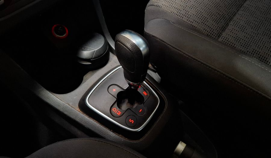 Volkswagen Fox 1.6 HIGHLINE I MOTION Hatchback 2014