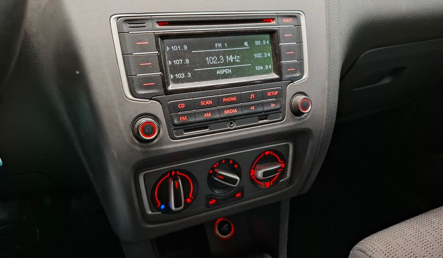 Volkswagen Fox 1.6 HIGHLINE I MOTION Hatchback 2014