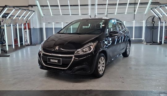 Peugeot • 208