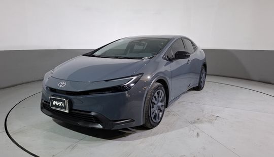 Toyota • Prius