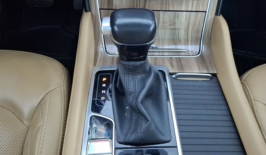 Mg Rx8 2.0 ELEGANCE AUTO 4WD Suv 2022