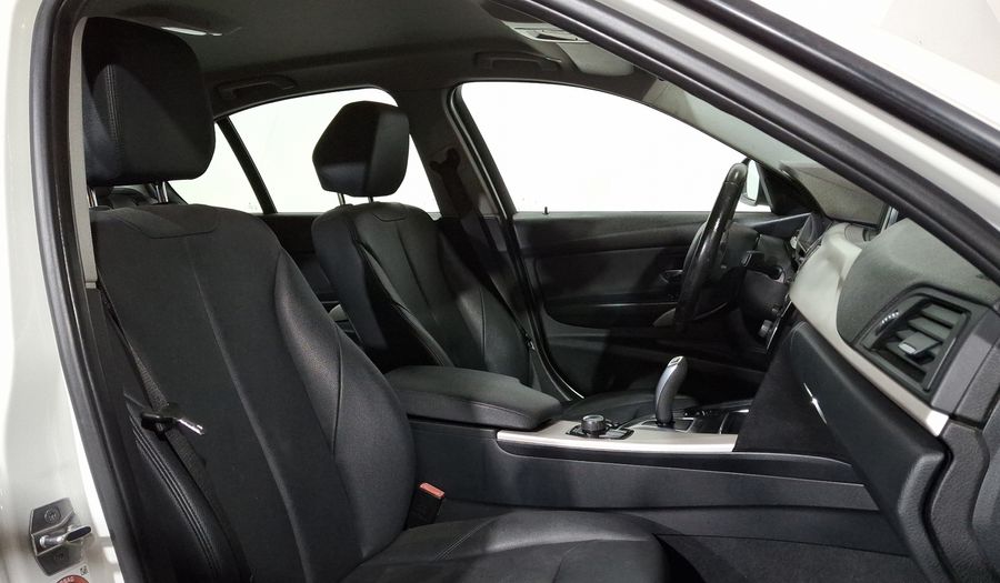 Bmw Serie 3 2.0 320IA Sedan 2016