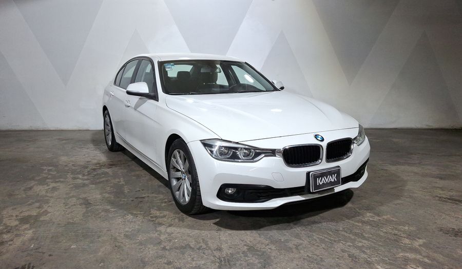 Bmw Serie 3 2.0 320IA Sedan 2016