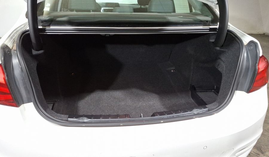 Bmw Serie 3 2.0 320IA Sedan 2016