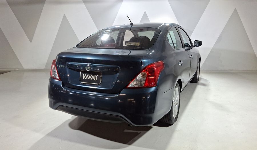 Nissan Versa 1.6 ADVANCE Sedan 2017