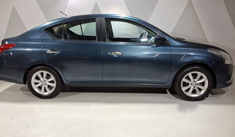 Nissan Versa 1.6 ADVANCE Sedan 2017