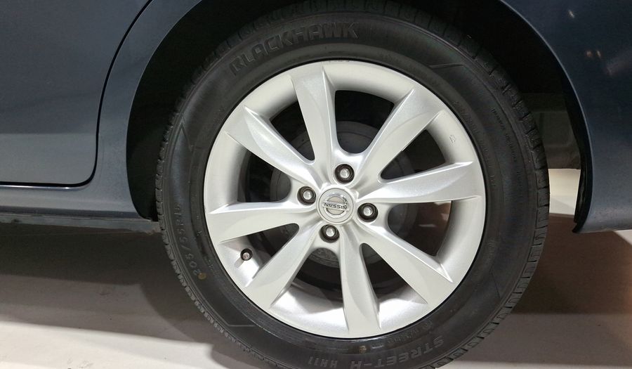 Nissan Versa 1.6 ADVANCE Sedan 2017