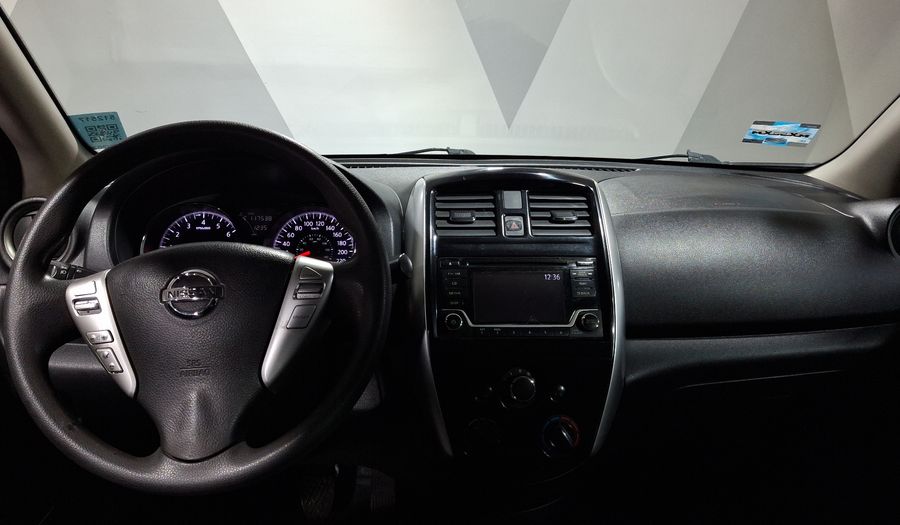 Nissan Versa 1.6 ADVANCE Sedan 2017