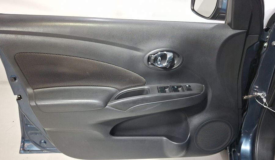 Nissan Versa 1.6 ADVANCE Sedan 2017