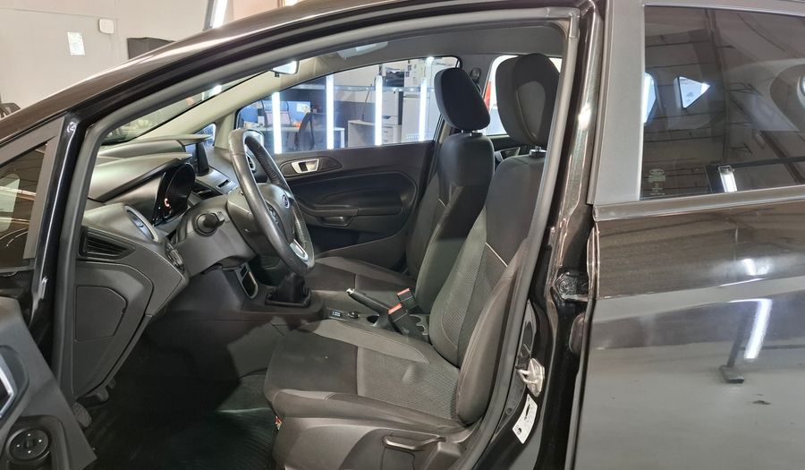 Ford Fiesta Kinetic Design 1.6 SE PLUS Hatchback 2018