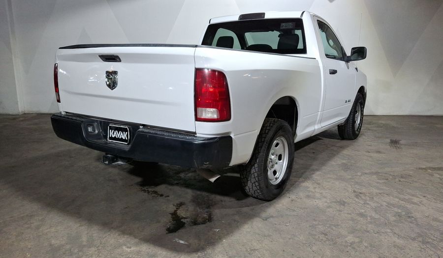 Ram 1500 3.6 CREW CAB SLT TRABAJO 4X2 V6 8 AUTO Pickup 2020