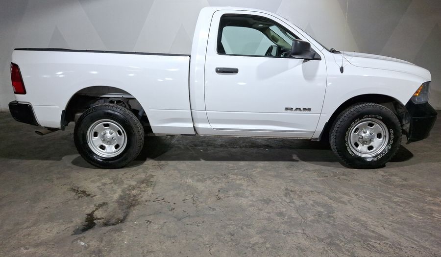 Ram 1500 3.6 CREW CAB SLT TRABAJO 4X2 V6 8 AUTO Pickup 2020