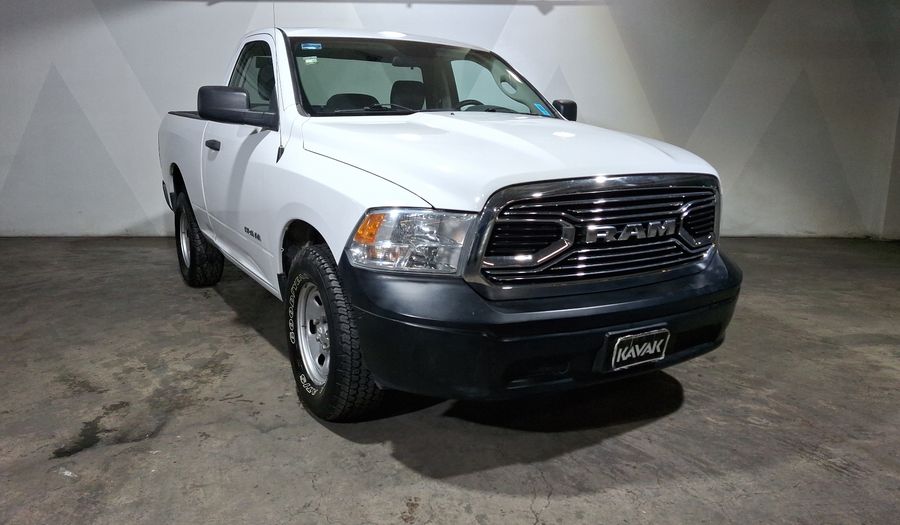 Ram 1500 3.6 CREW CAB SLT TRABAJO 4X2 V6 8 AUTO Pickup 2020