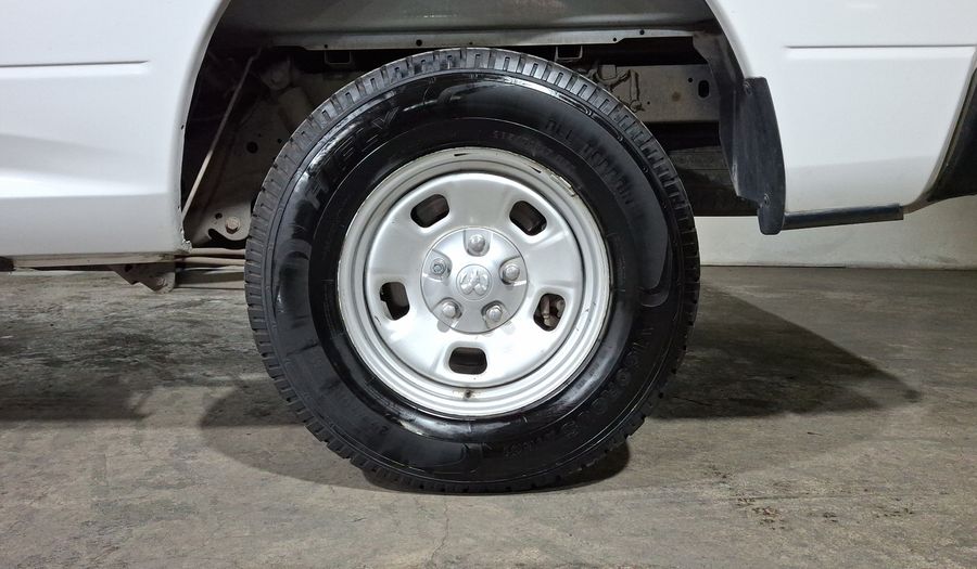 Ram 1500 3.6 CREW CAB SLT TRABAJO 4X2 V6 8 AUTO Pickup 2020