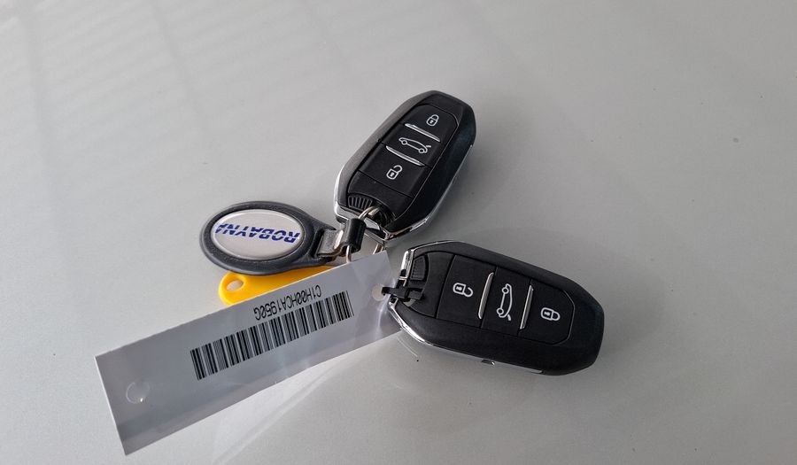 Citroen C4 Cactus 1.6 THP 165 SHINE AUTO Hatchback 2024
