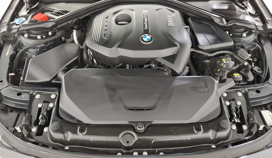 Bmw Serie 3 2.0 320IA SPORT LINE AUTO Sedan 2017