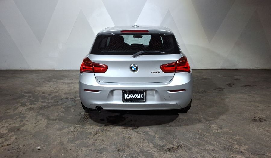 Bmw Serie 1 1.6 120IA Hatchback 2016