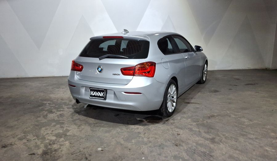 Bmw Serie 1 1.6 120IA Hatchback 2016